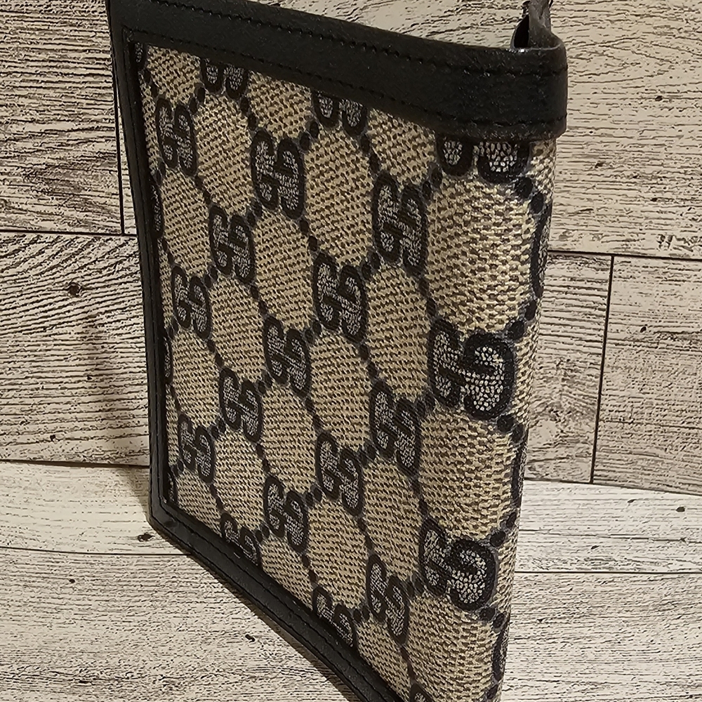 Gucci bi fold wallet rare EUC - Picture 2 of 10